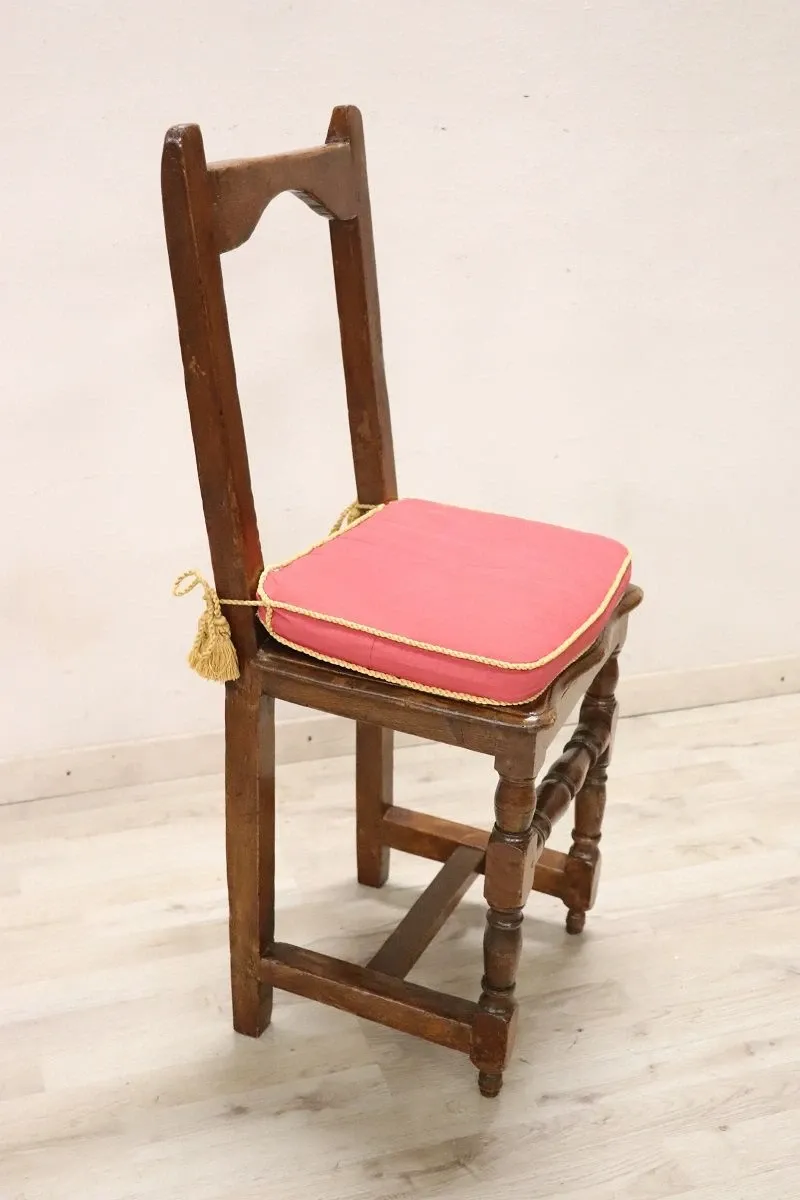 Sedia singola in noce secolo XVII, 8
