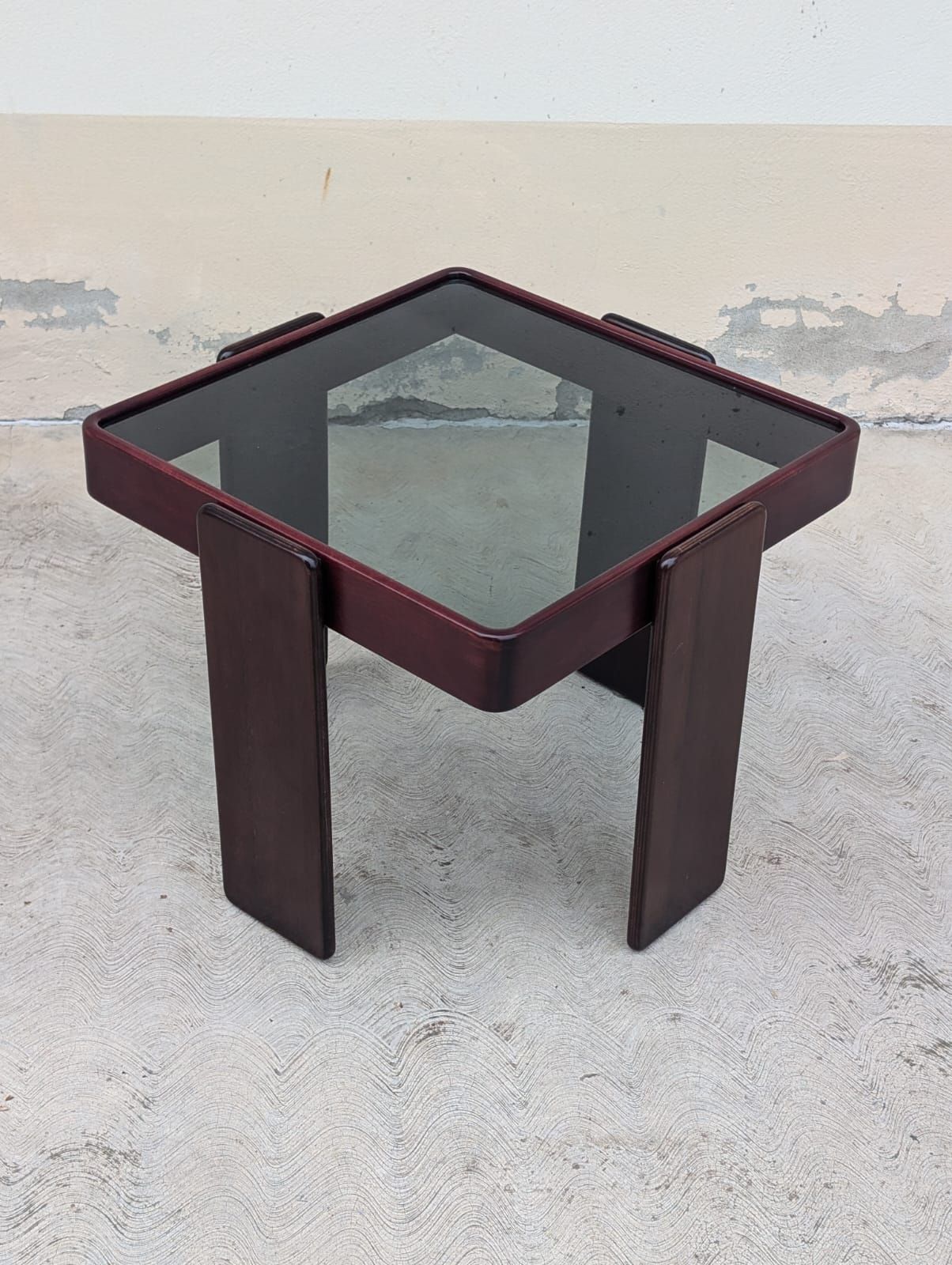 Square wooden coffee table by Gianfranco Frattini (70s), Cassina Main