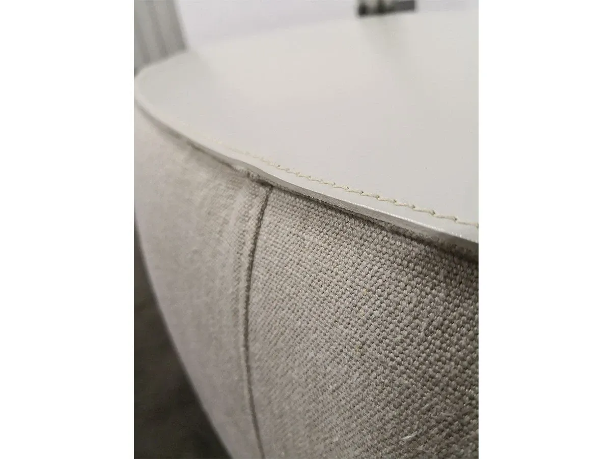 Pouf ovale Patrick in lino e cuoio (beige), Ivano Redaelli 1