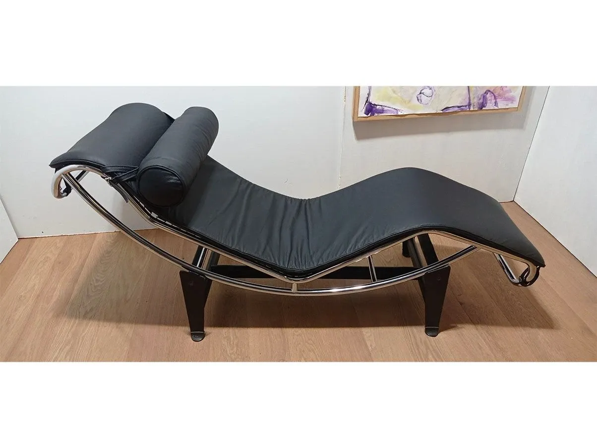 Chaise Longue LC4 di Le Corbusier (nero), Alivar 7