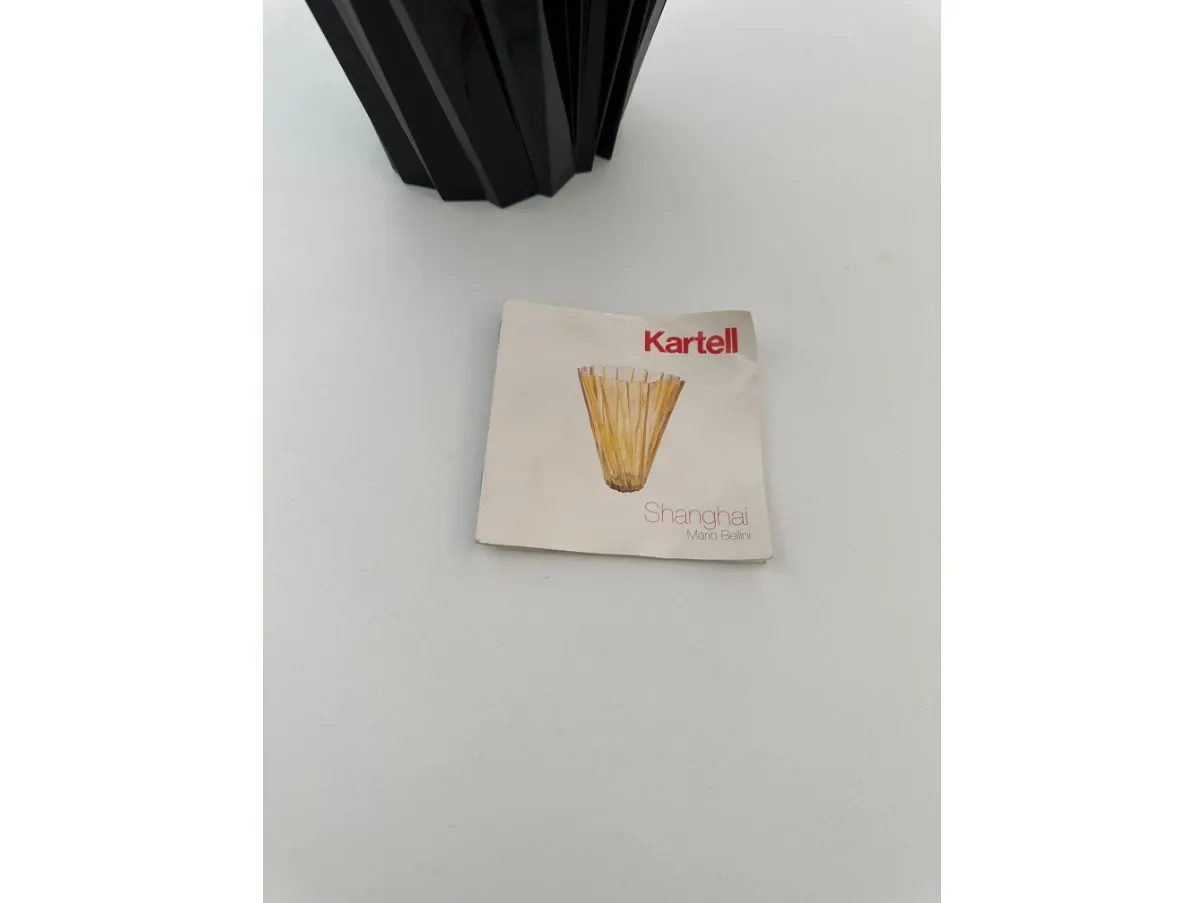 Black Shanghai vase, Kartell 5