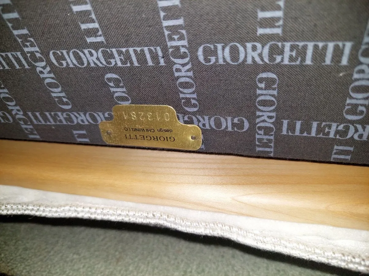 Set 2 poltrone Liba in legno e tessuto grigio, Giorgetti 1