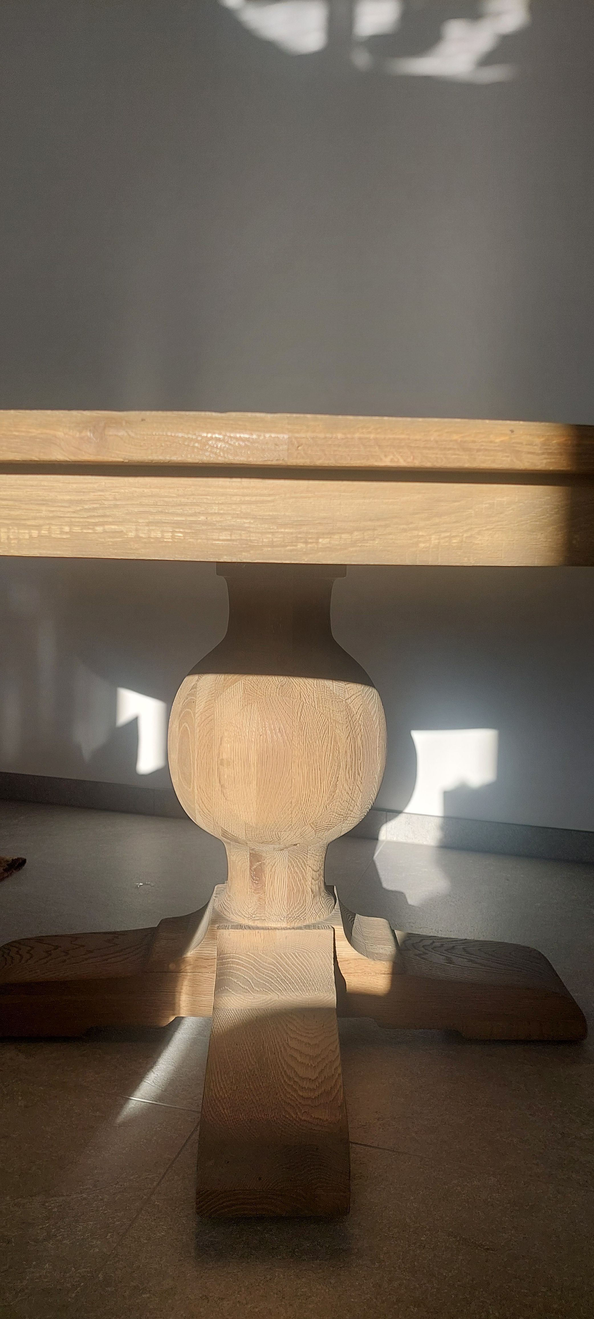 Vintage ronde eettafel van massief eikenhout 7