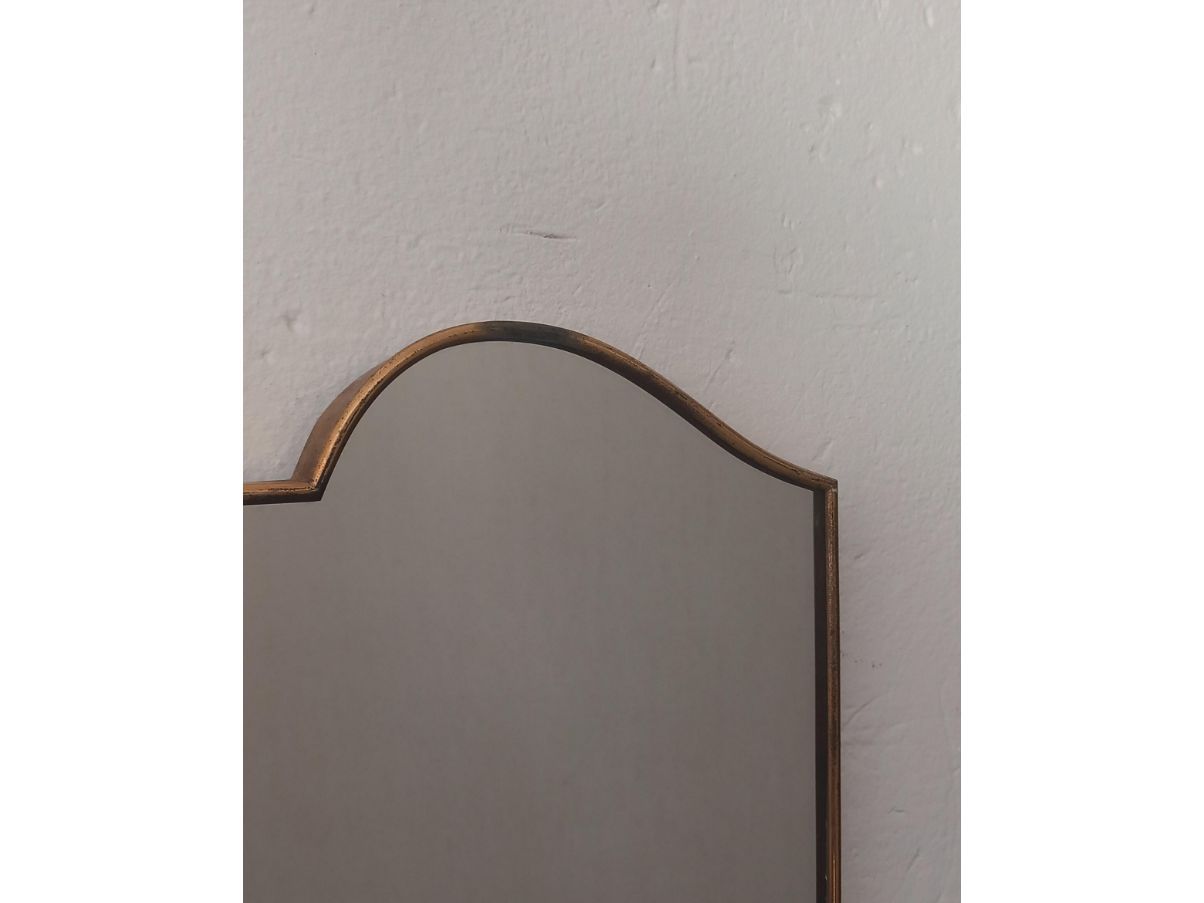 Specchio a forma di scudo in ottone (anni '50) Details