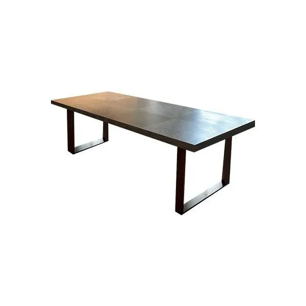 Dining table with trapezoidal legs in brass and wood, image