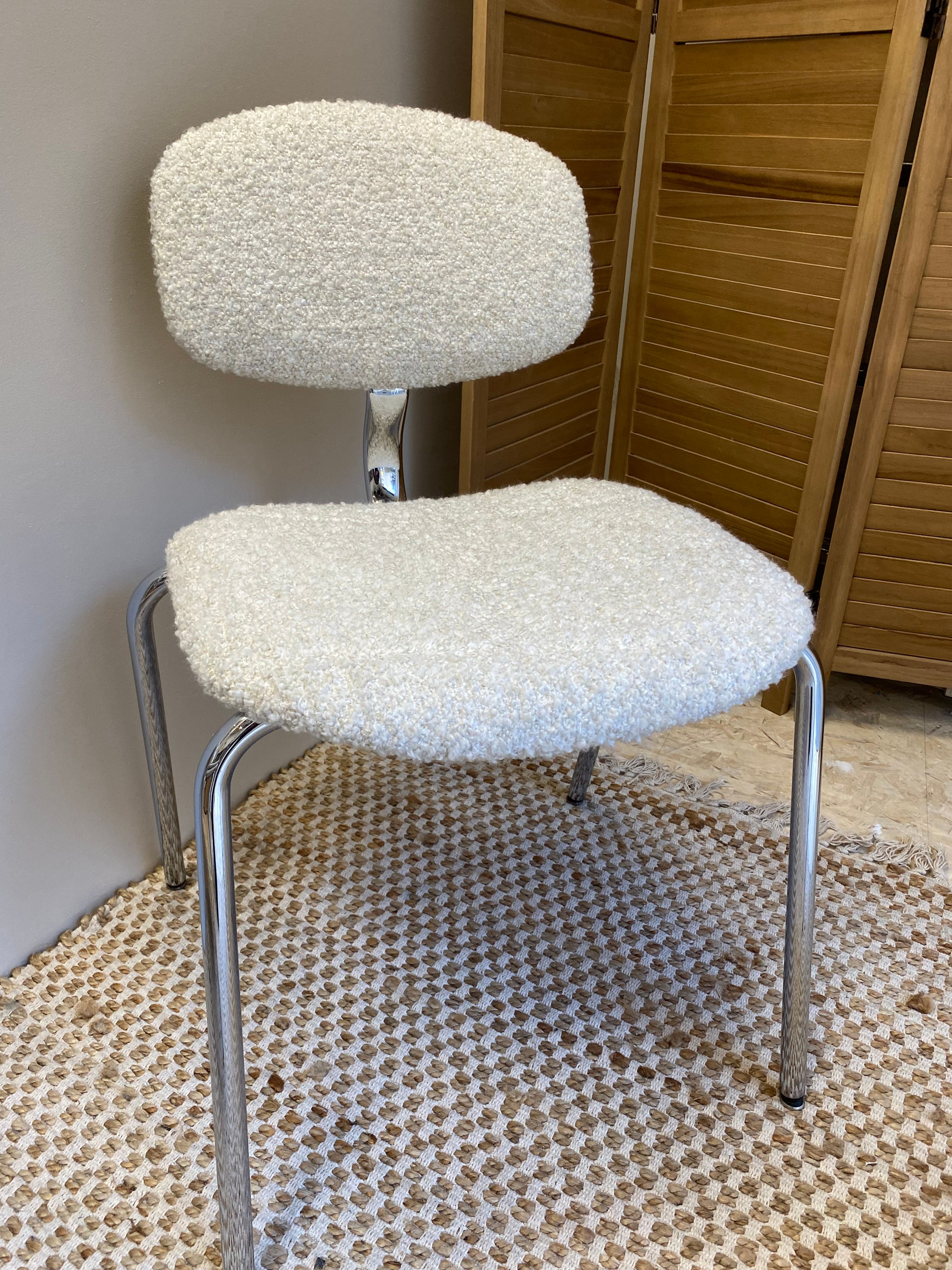 Pierre Paulin White Bouclé Chair Front