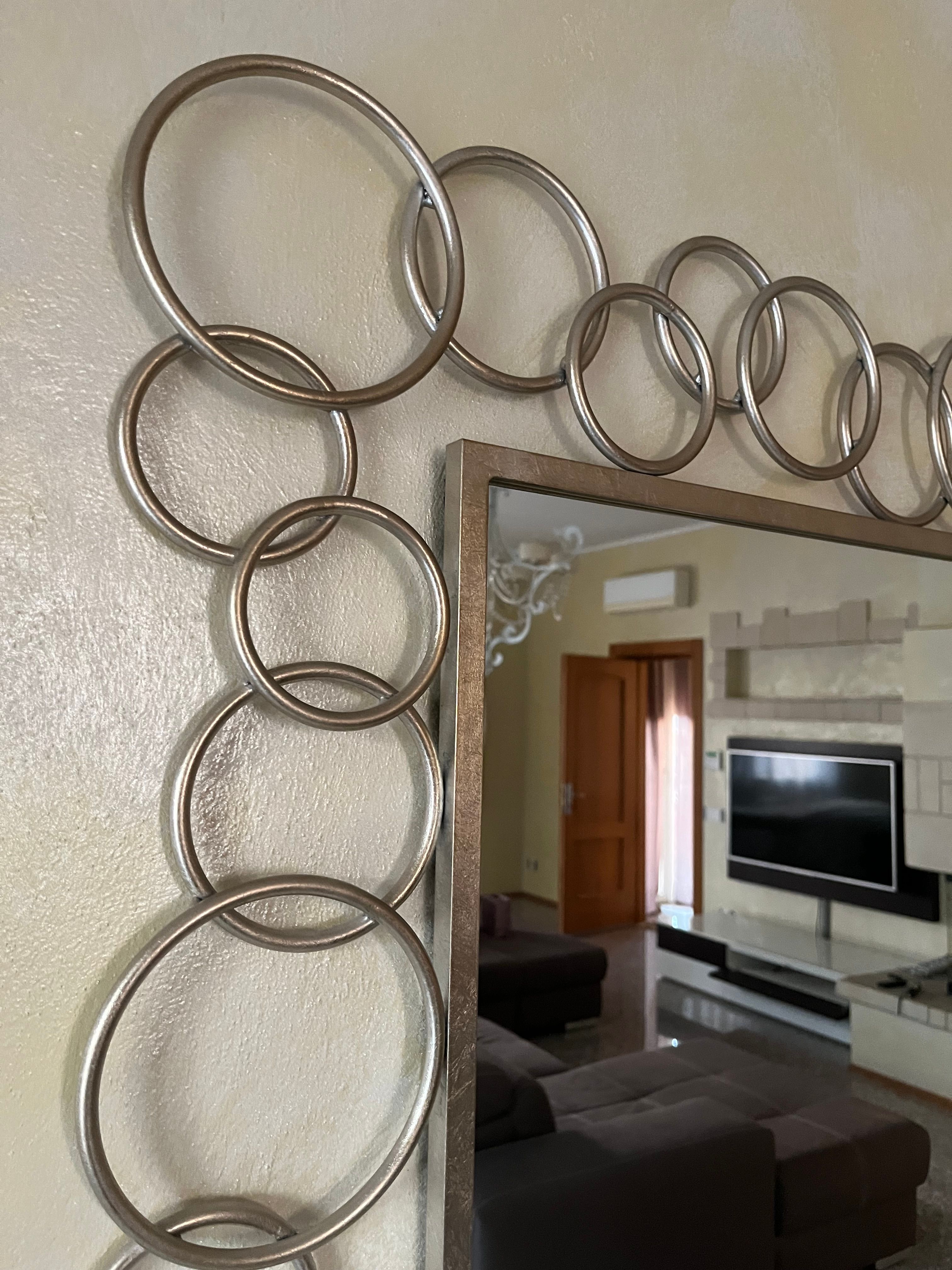 Specchio da parete Mondrian in ferro di Daniel Rode Side