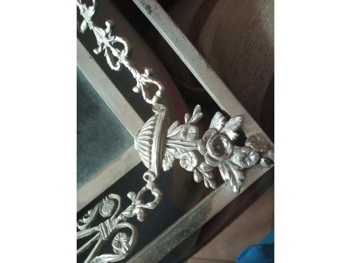 Vassoio vintage in bronzo con disegno floreale,  2