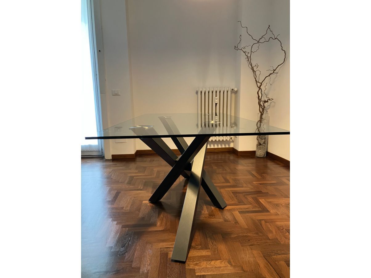 Shanghai table in glass and crystal 4