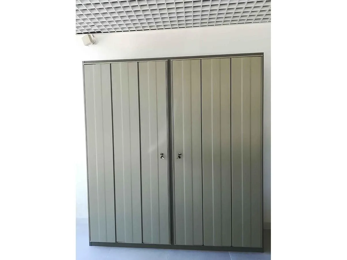 Standard Metallschrank im Retro-Stil der 70er Jahre 8