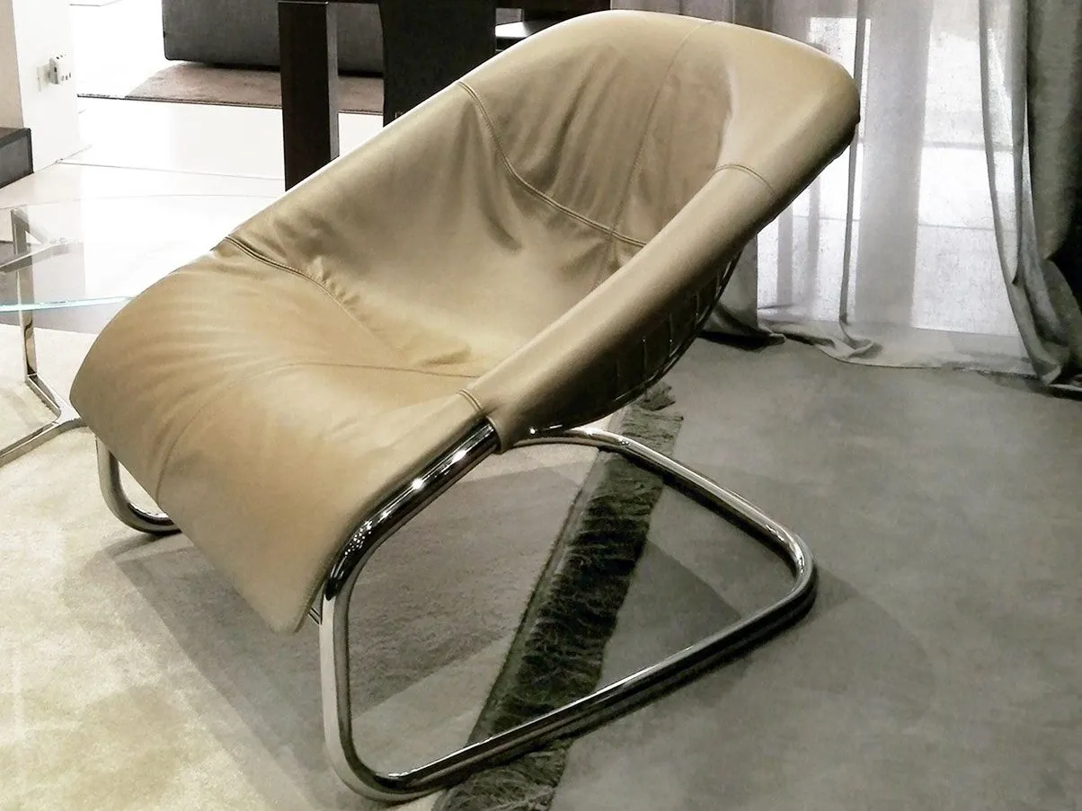 Cortina armchair in metal and leather, Minotti 3