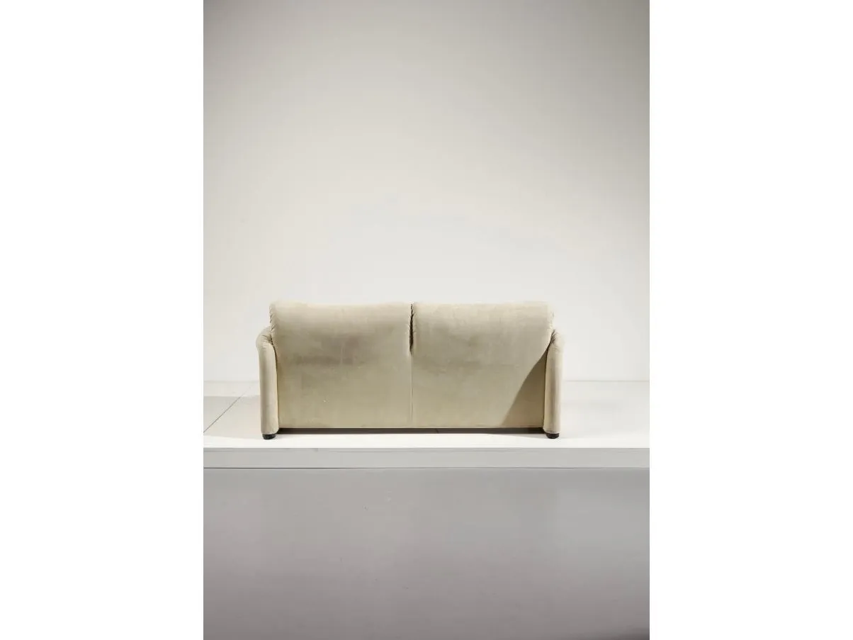 Maralunga 2-Sitzer Sofa 7