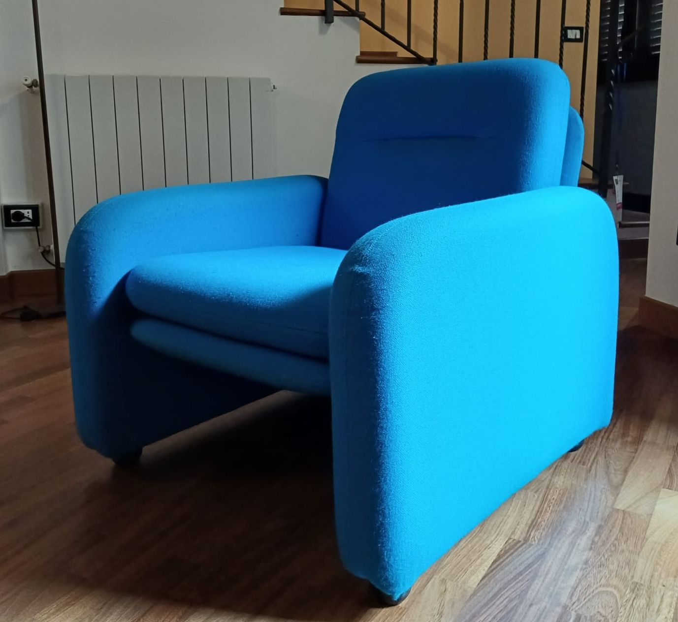 Pair of Blue Fabric Office Chairs (1990s Vintage) Main