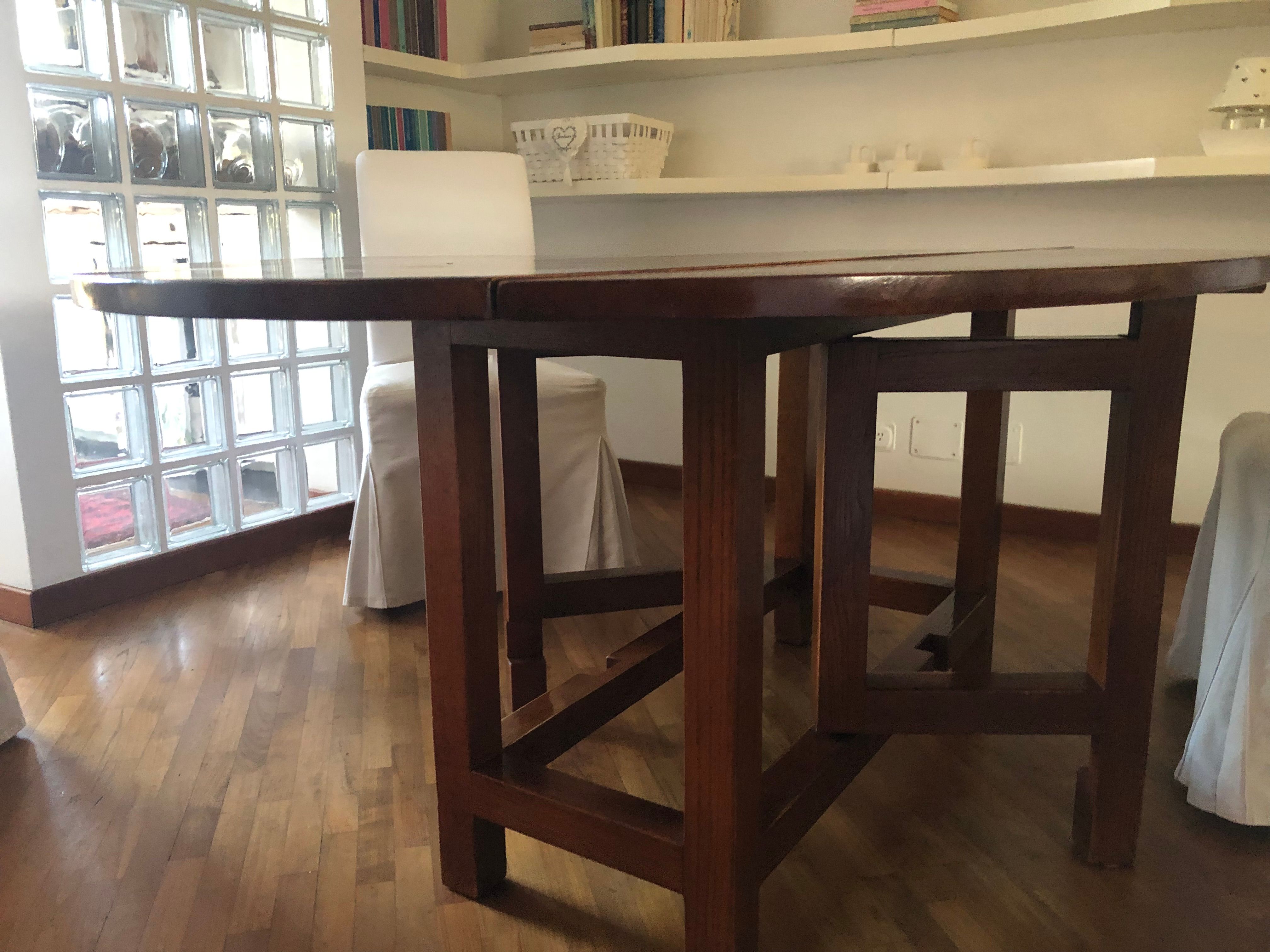 Solid Wood Oval Console Table Details