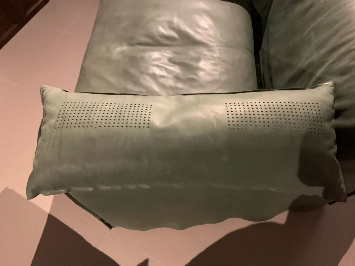 Green leather armchair by Paola Navone, Baxter 5