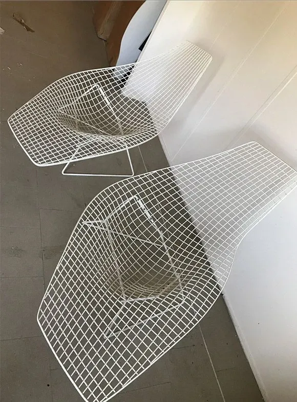 Bertoia Asymmetric Chaise, Knoll 5