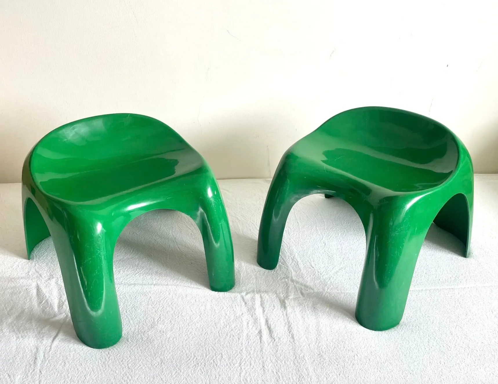 Pair of Efebino armchairs, Artemide  1