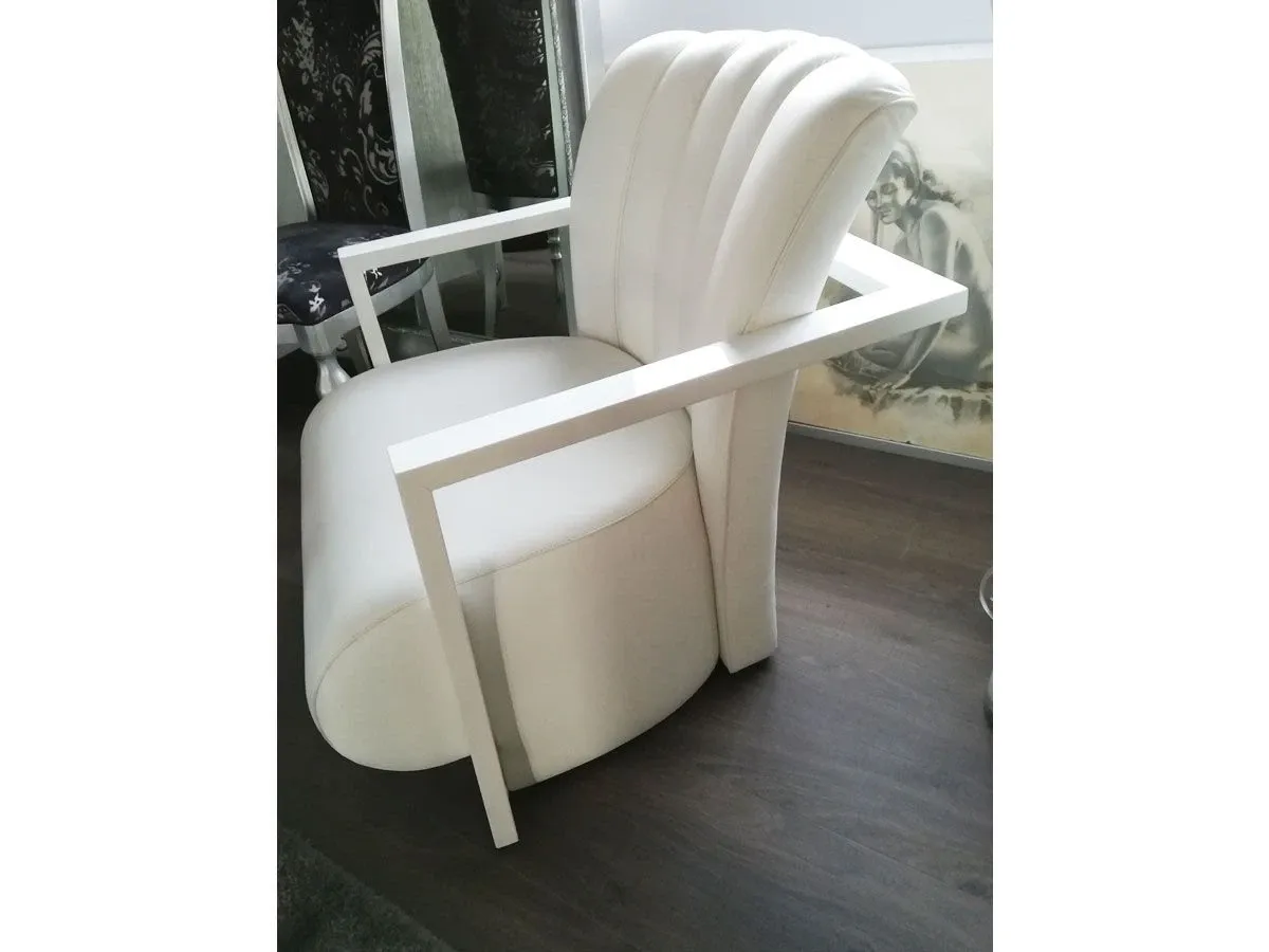 Leon (white), CorteZari 2