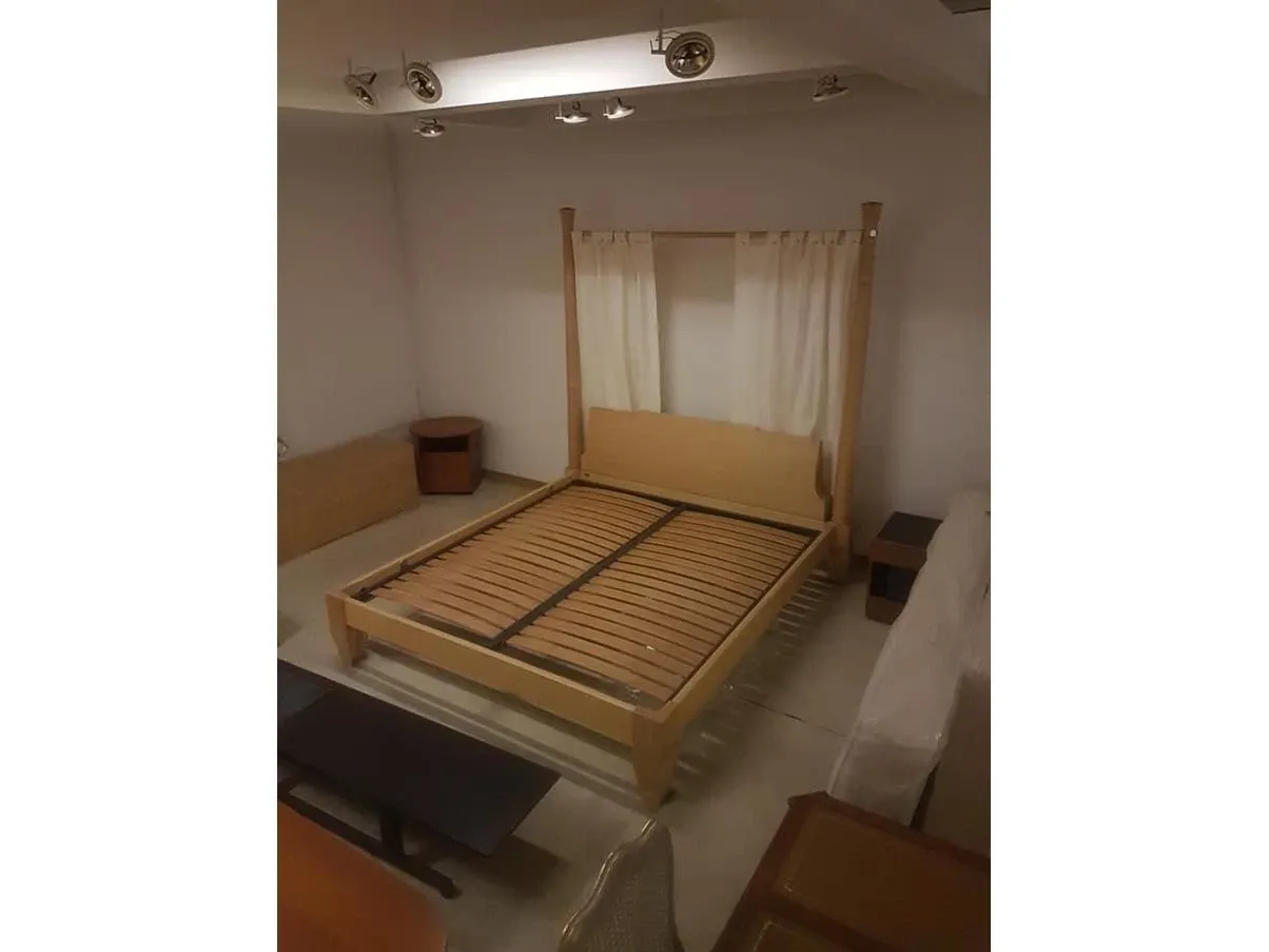 Letto matrimoniale Temenos in legno acero 2