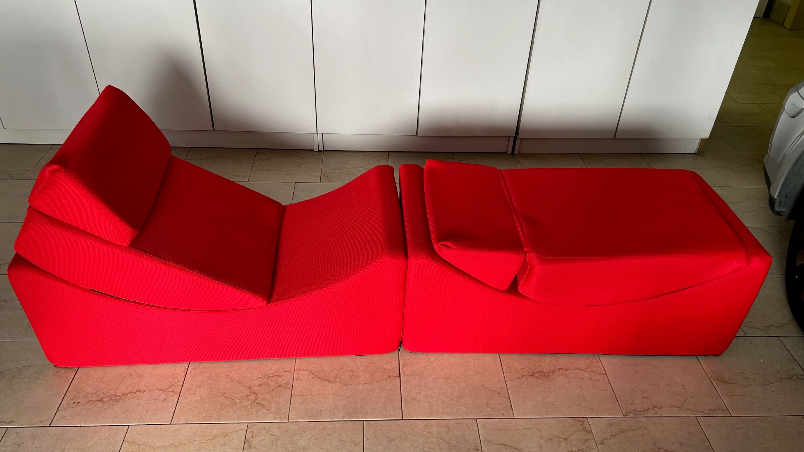 Set of 2 red Moon modular armchairs, Lina Design Side