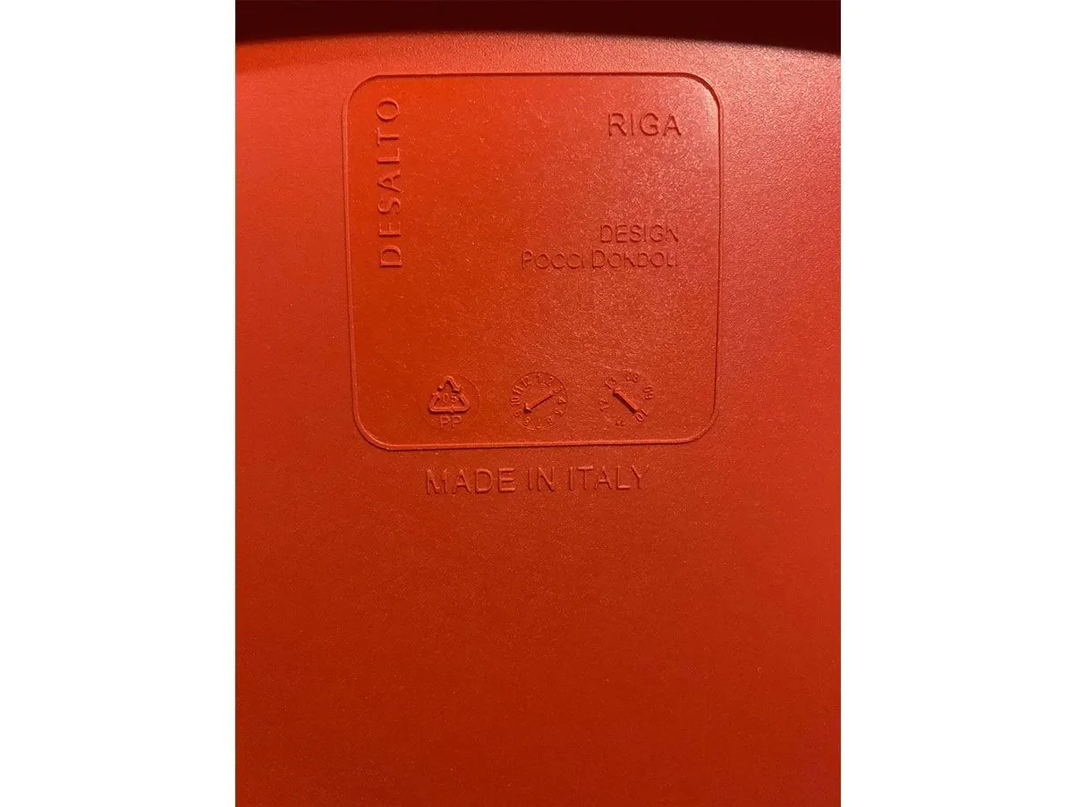 Set of 4 Riga stackable chairs in polypropylene (red), Desalto 3