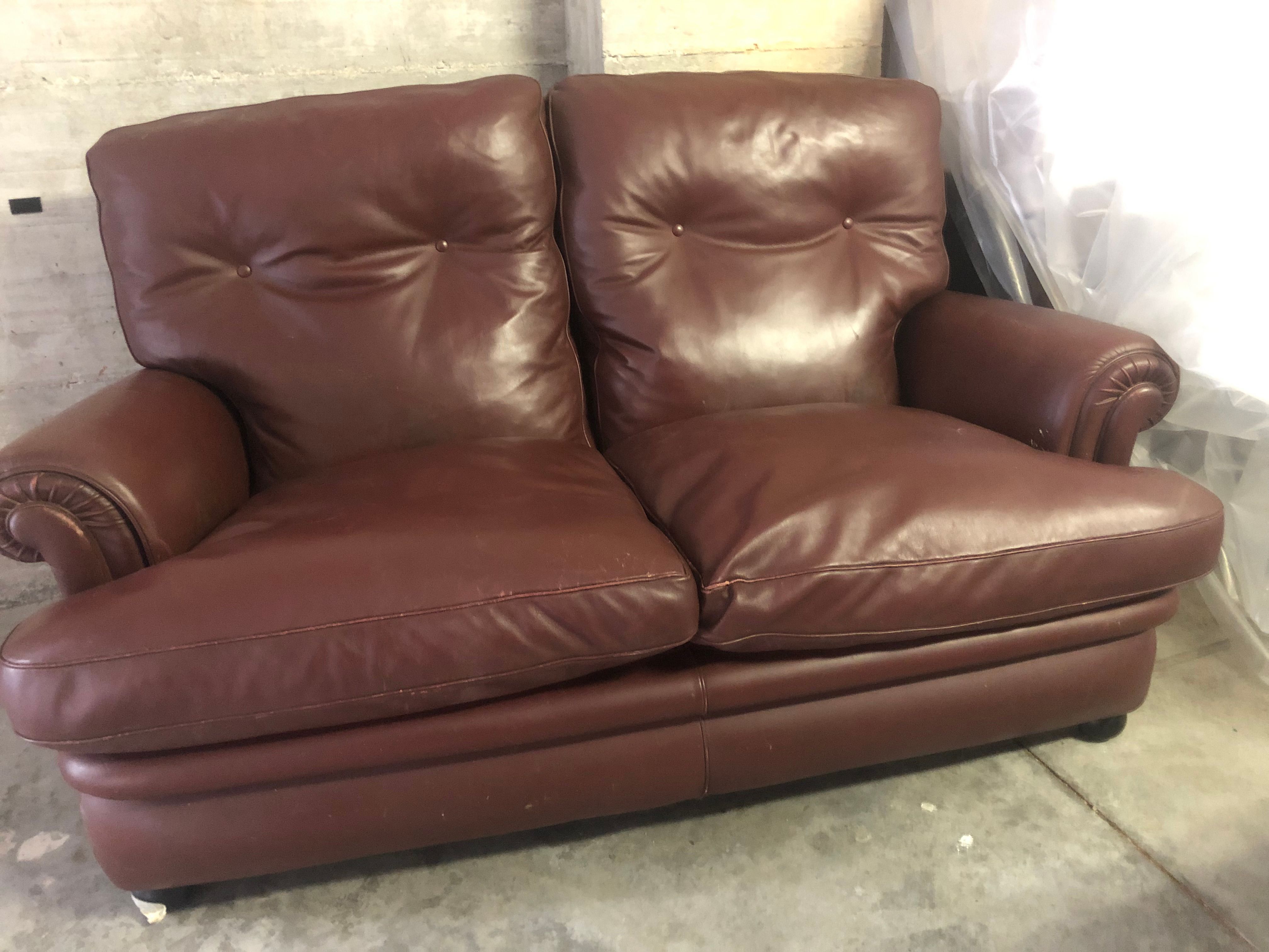 Vintage Ledersofa Set mit 2-Sitzer Couch und 2 Sesseln Details