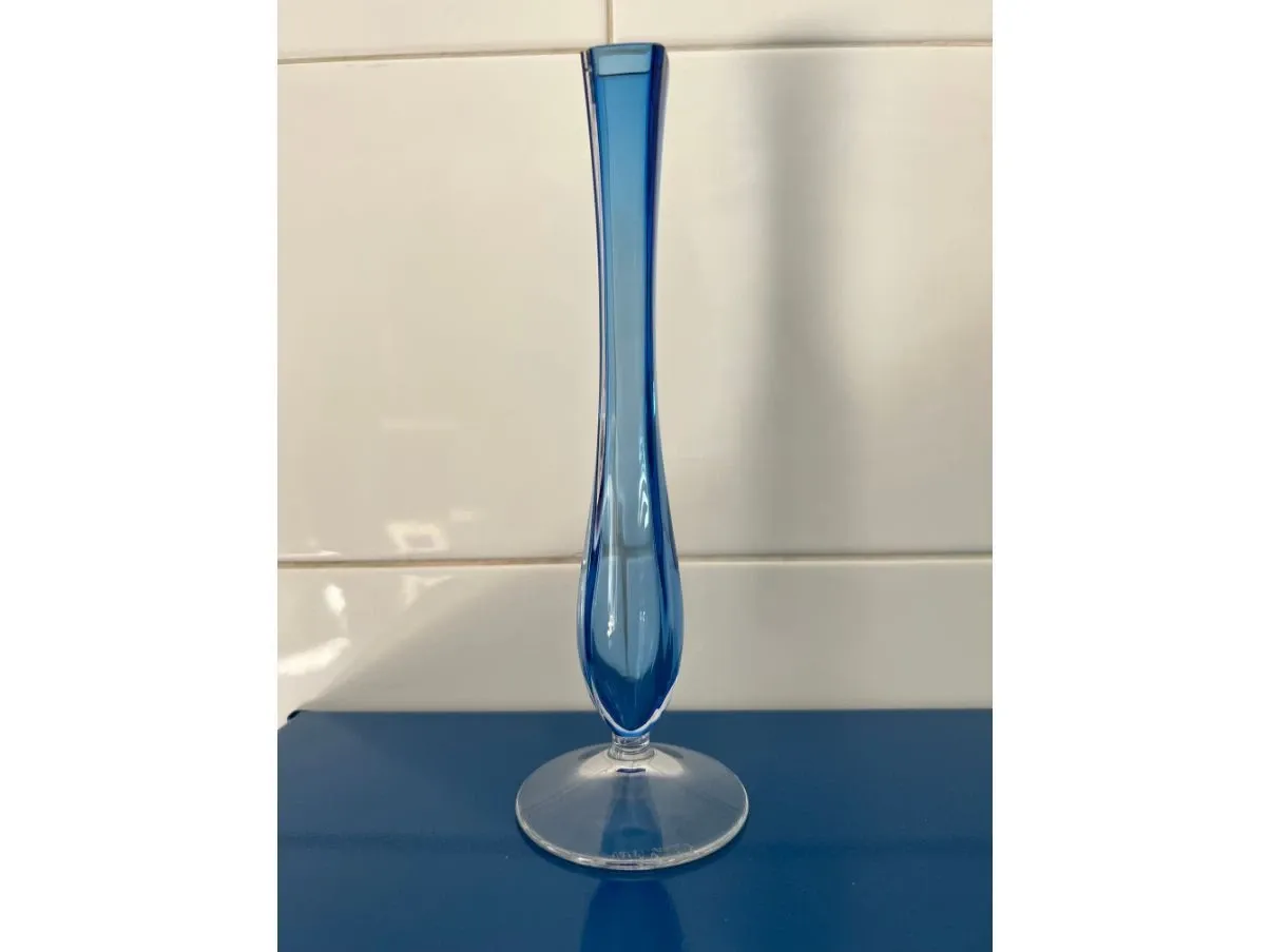 Vaso vintage in vetro azzurro 1