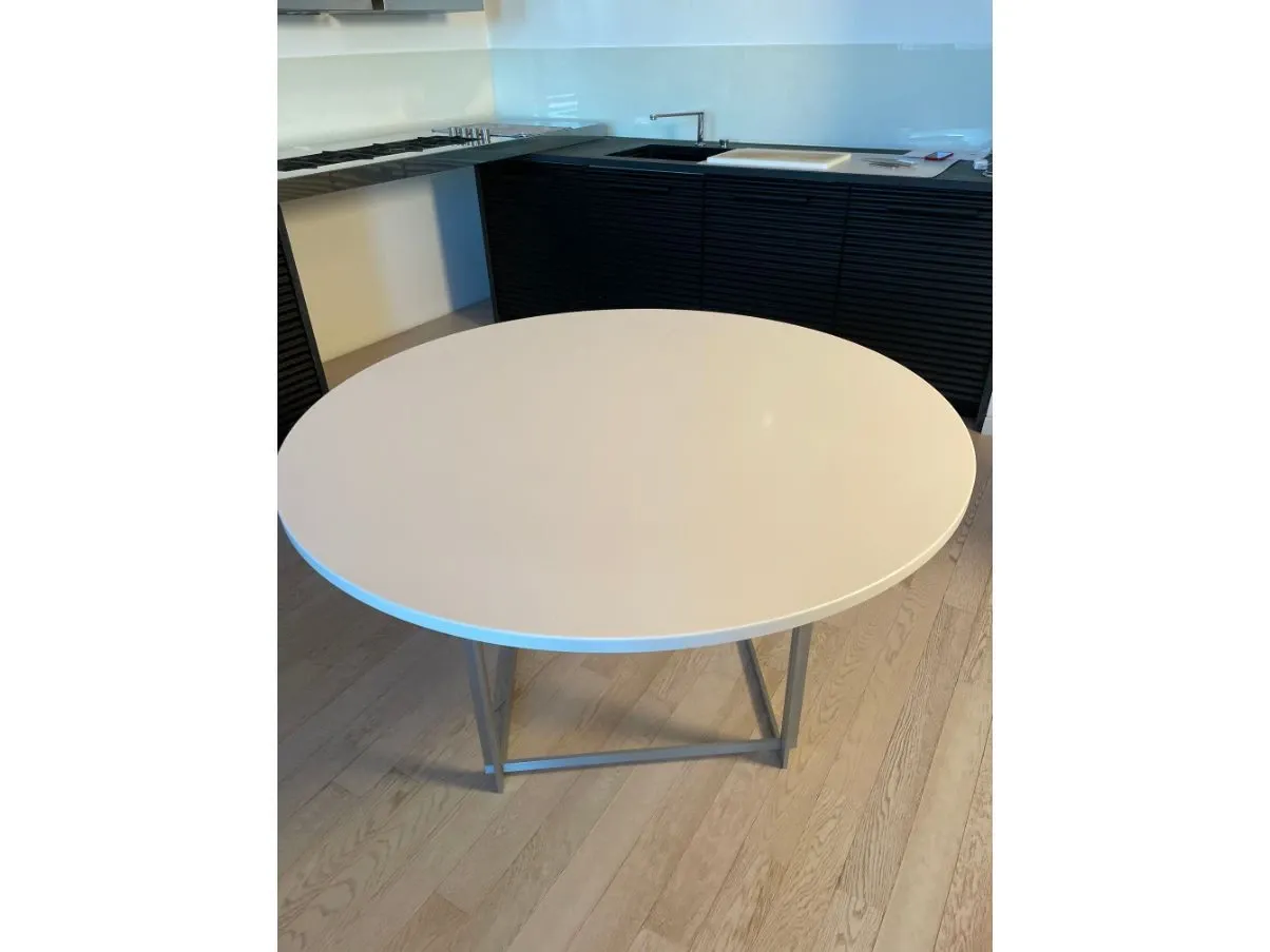 PK 58 white table 3