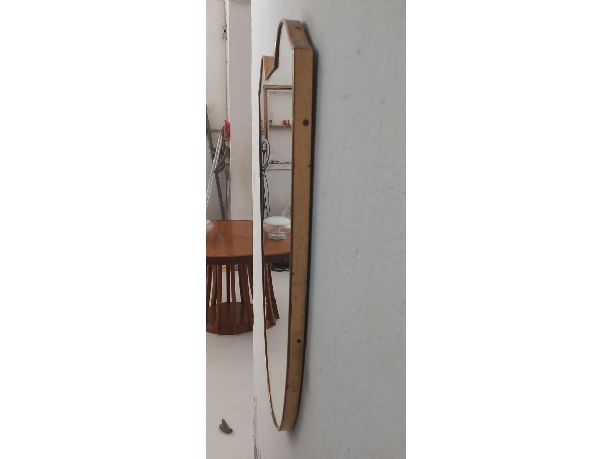 Specchio a forma di scudo in ottone (anni '50) Optional7