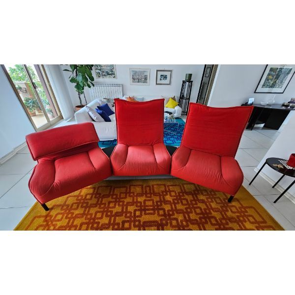 Red Veranda sofa by Vico Magistretti, Cassina image