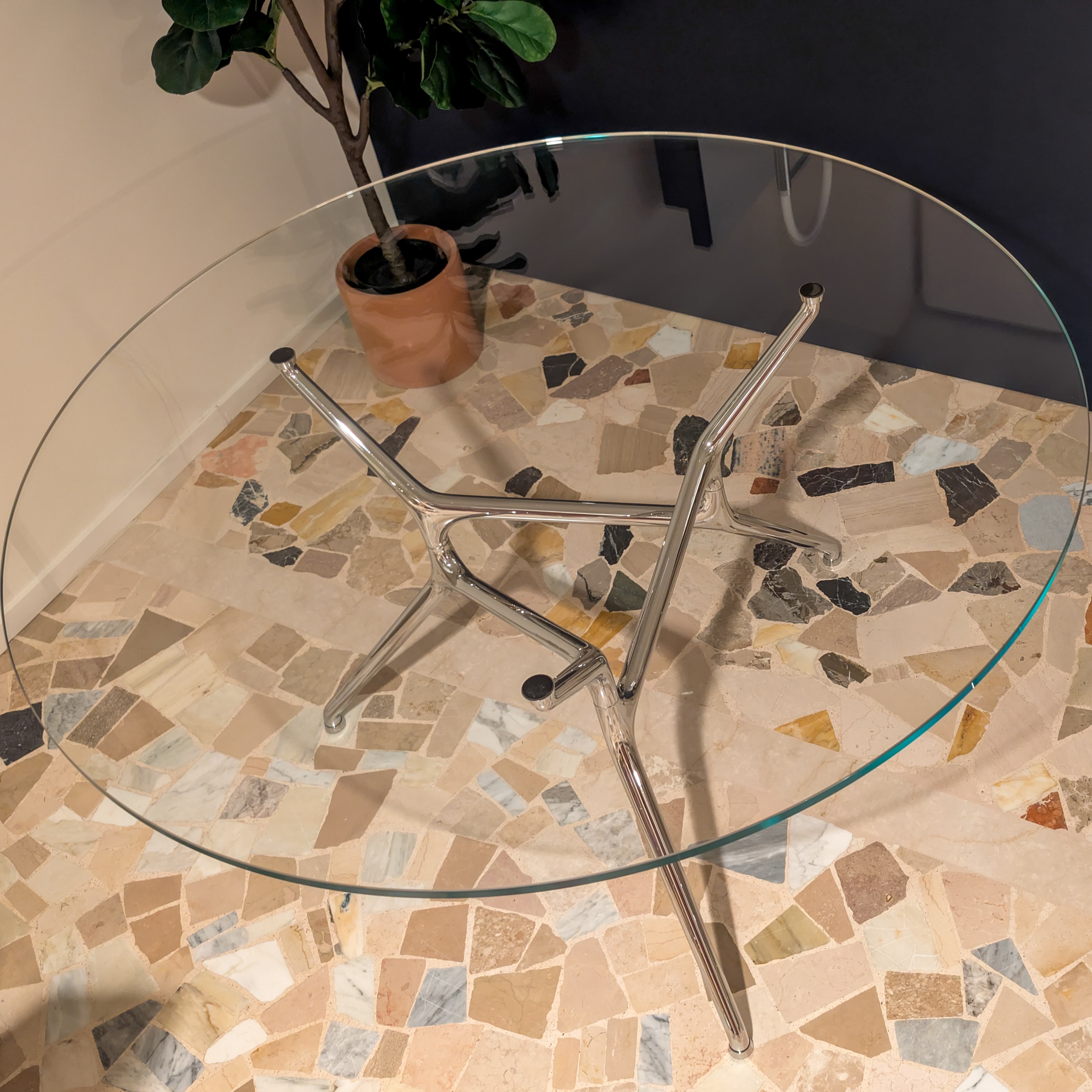 Tavolo rotondo Branch in vetro di Jakob Wagner Front