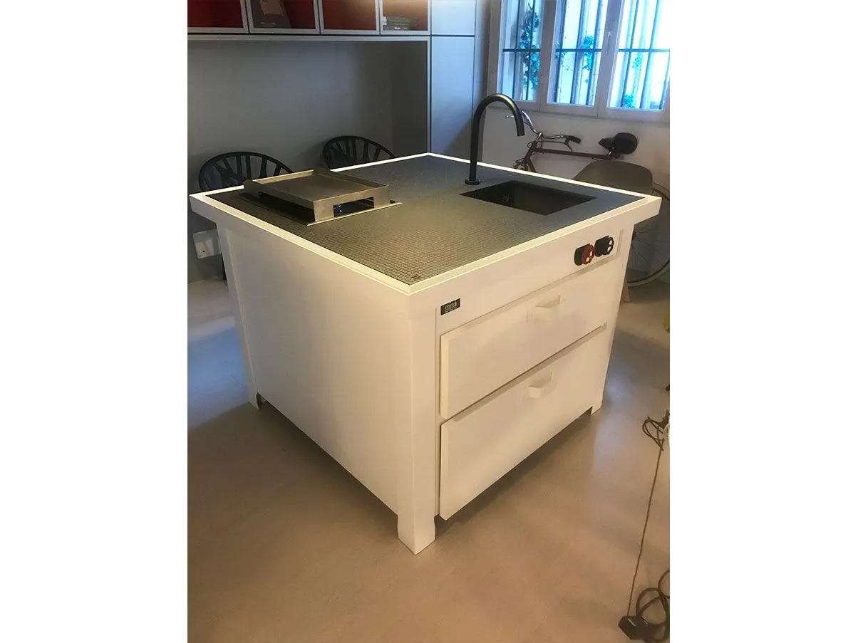MiniMinà island kitchen with hob and sink, Minacciolo 5