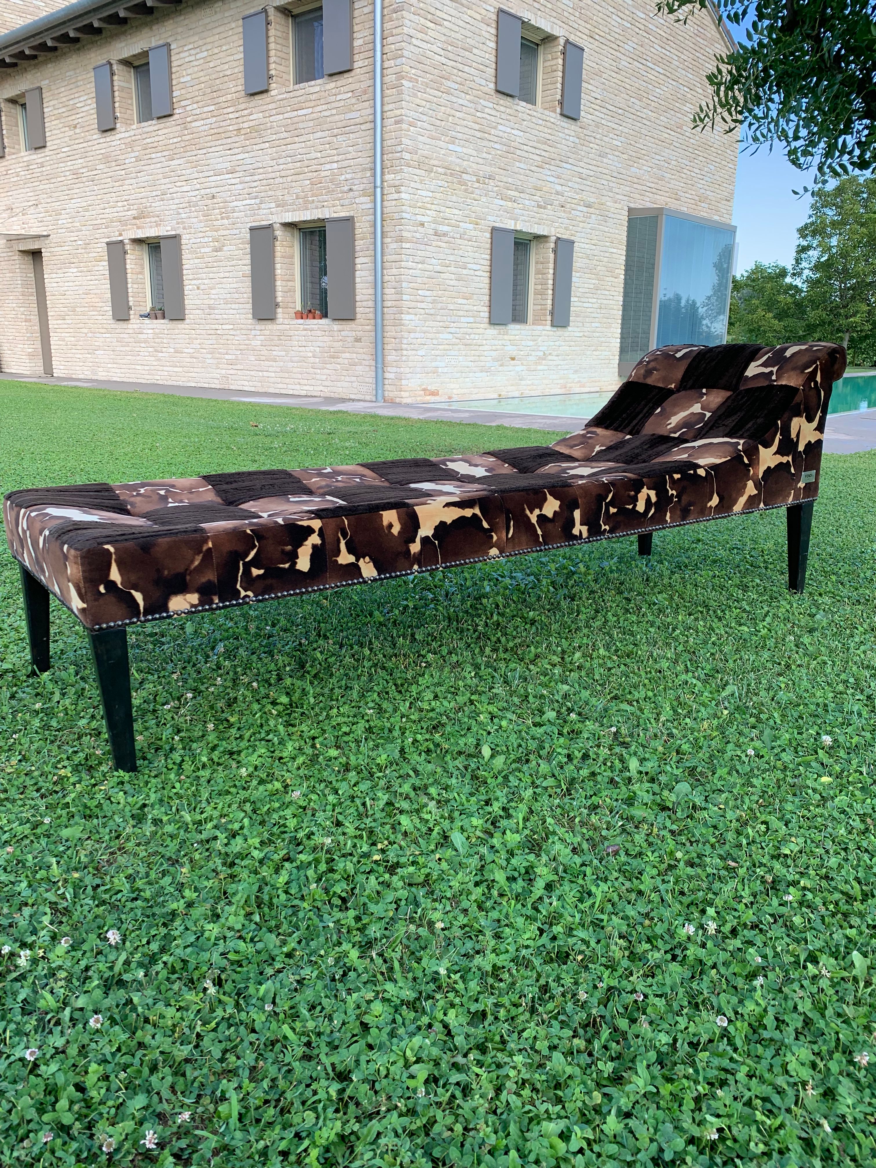 Spotted velvet chaise longue (90s), Fendi Main
