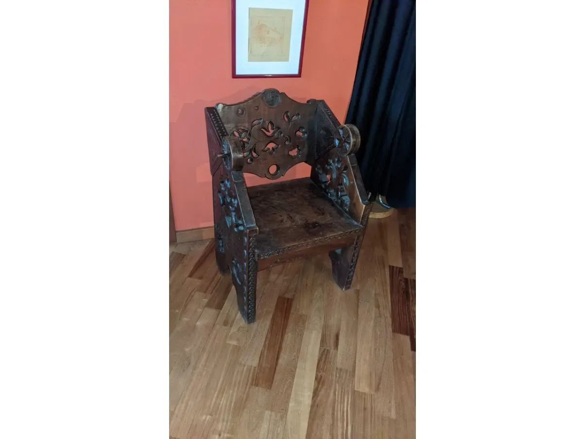 Vintage chair in solid wood with inlays, 1