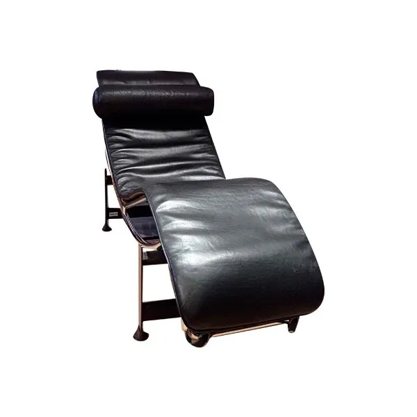 Chaise longue LC4 in pelle nera martellata, Alivar image