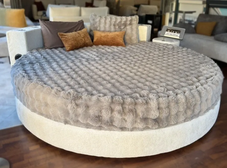 Ih Tech round double bed, Le Comfort Side