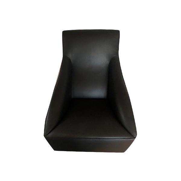 Doda armchair in black leather, Molteni image
