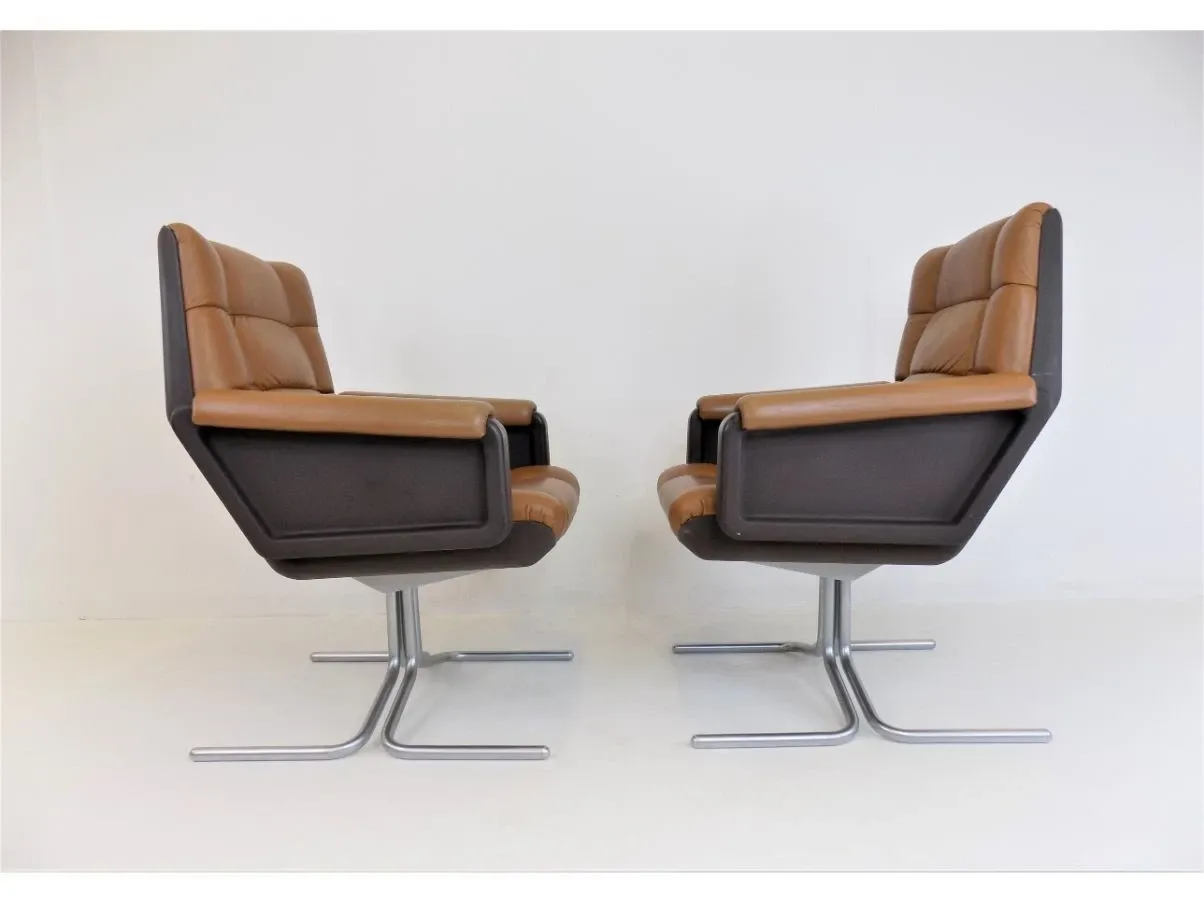 Set of 2 Seat 150 armchairs by Herbert Hirche 3