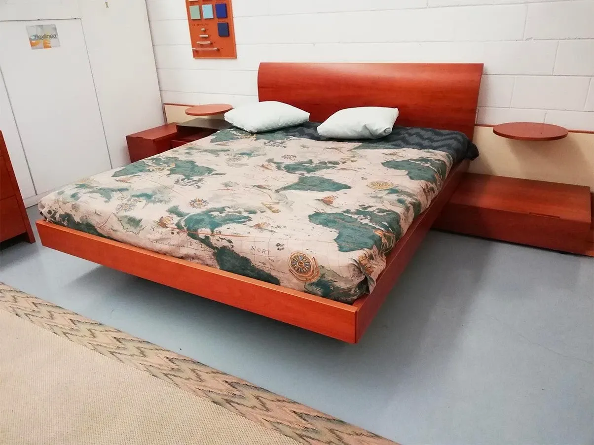 Schlafzimmer Set Doppelbett mit Bettumrandung und Nachttischen aus Holz in Lila 3