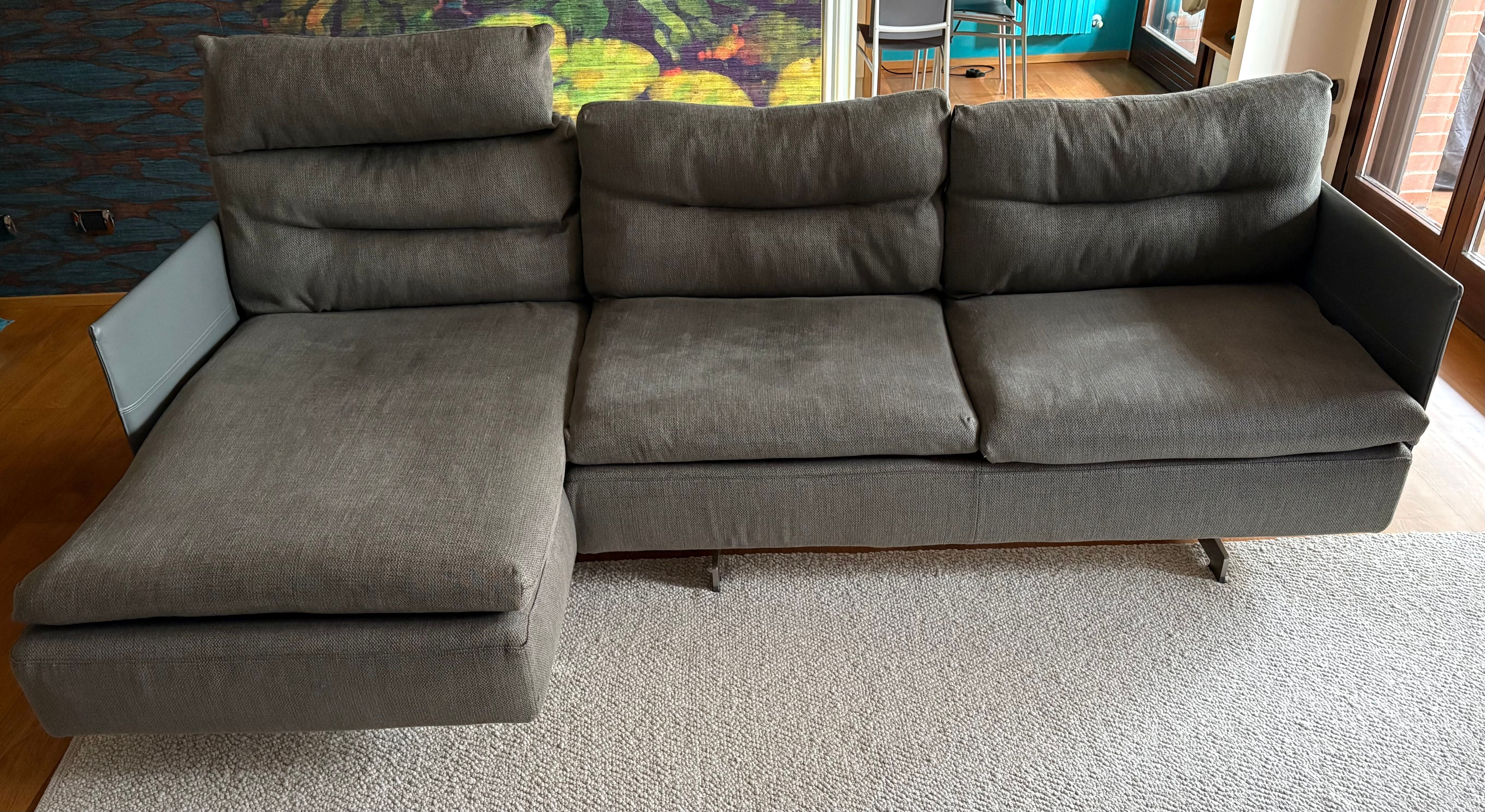 Canapé 3 places Gran Torino par Jean Marie Massaud Defects