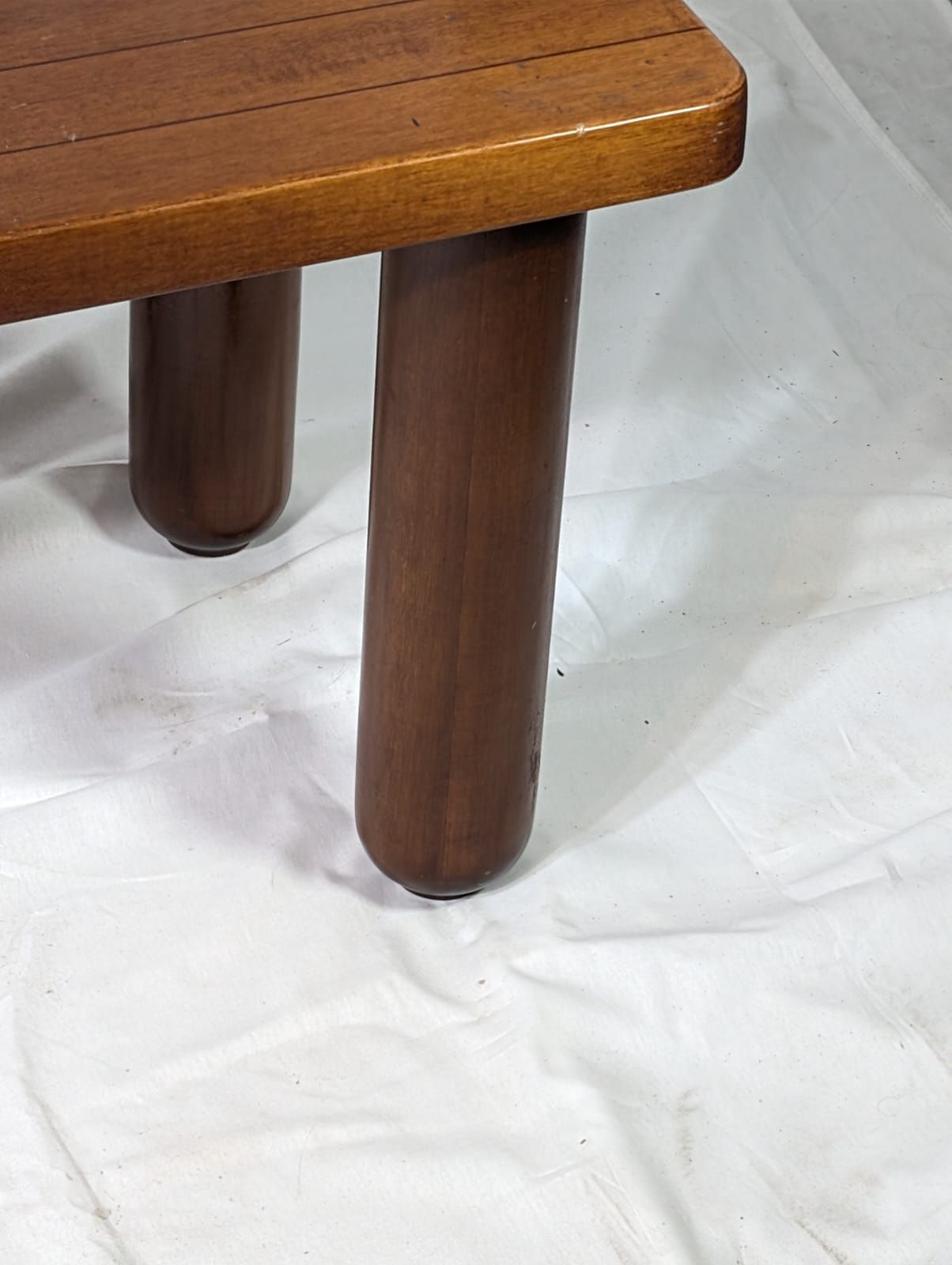 Japandi bench in walnut and ebony (60s),  Details