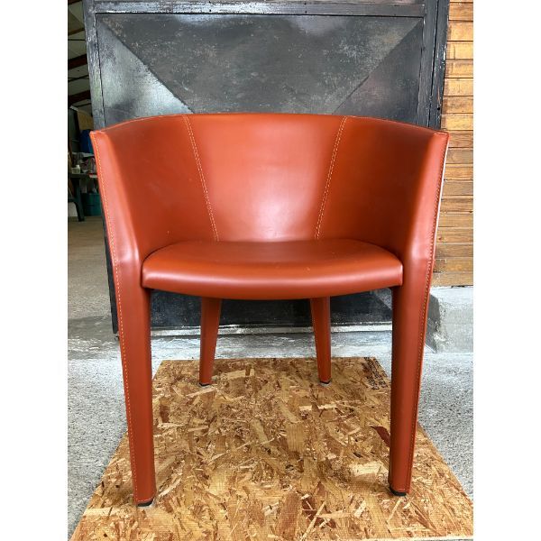 Margot armchair in leather (red), Giorgetti image