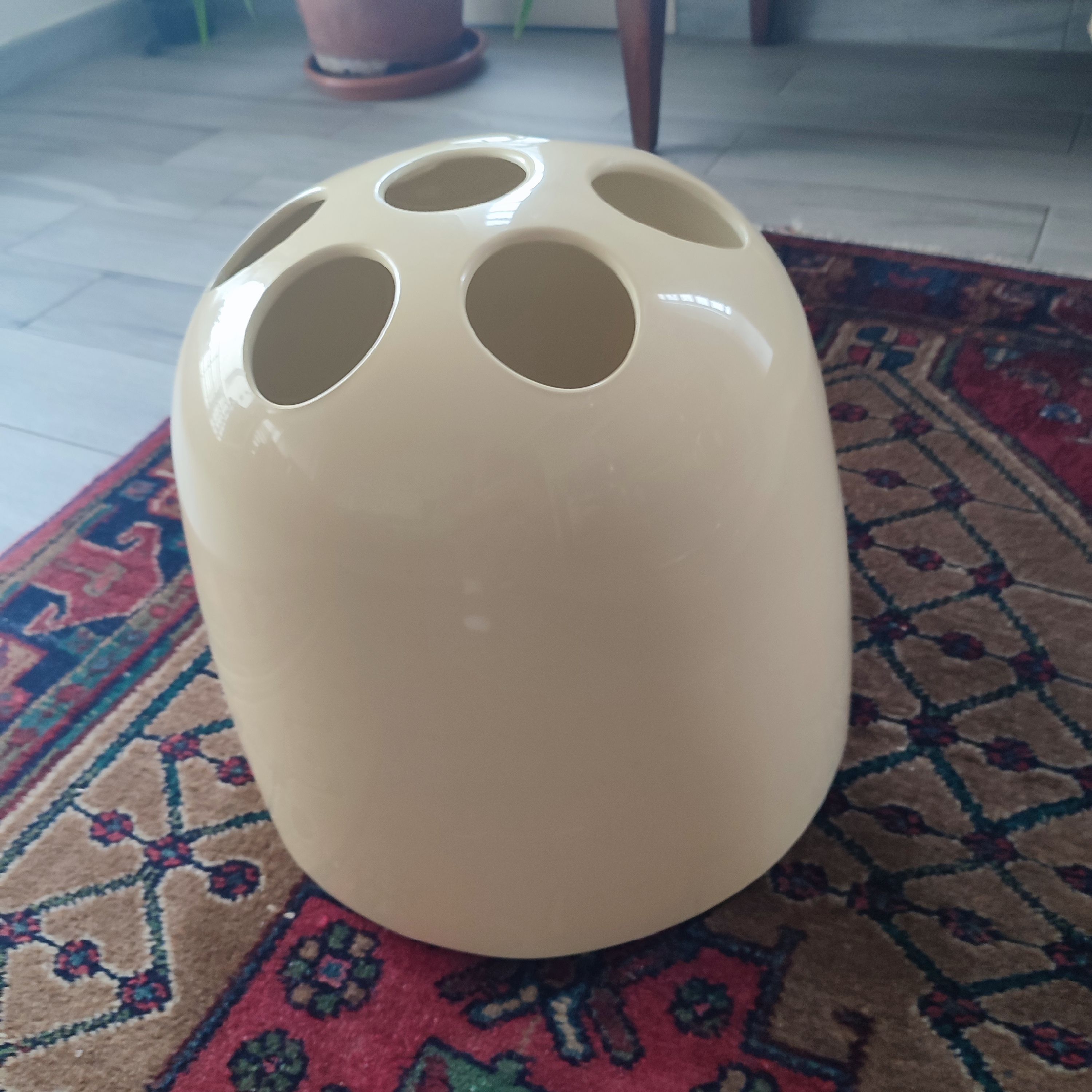 Paragüero Dedalo de Emma Gismondi Schweinberger (años 70) Main