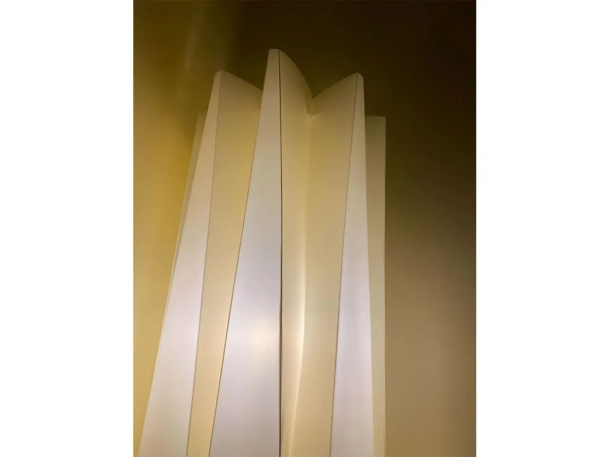 Lampada da terra Bach XXL in materiale plastico (oro), Slamp 