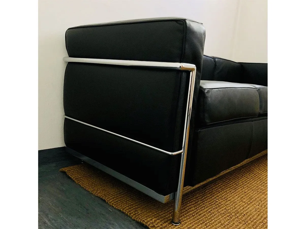 LC3 3 seater sofa chromed steel and leather (black), Cassina 2