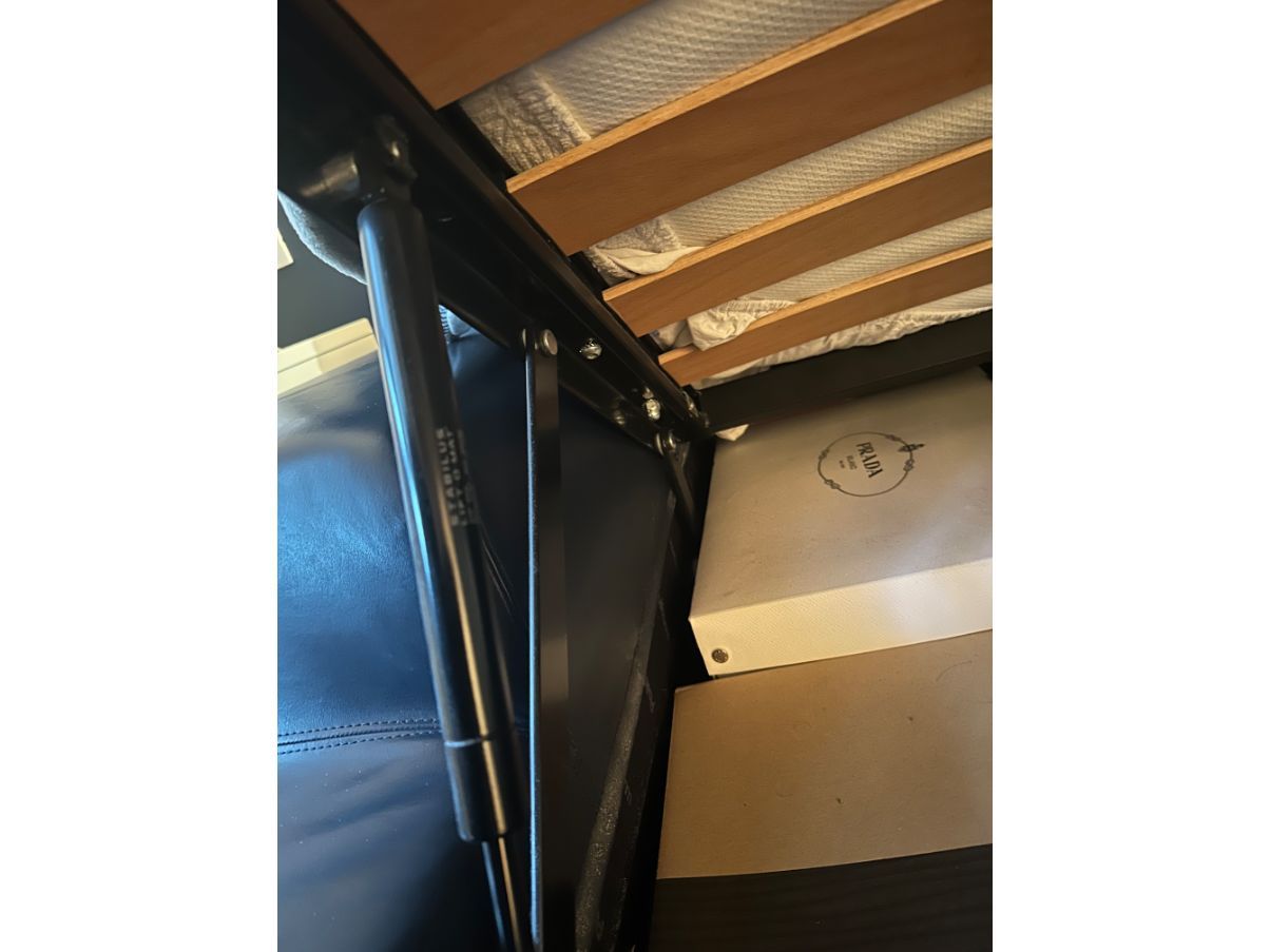 Letto contenitore Big Bed in pelle blu Defects