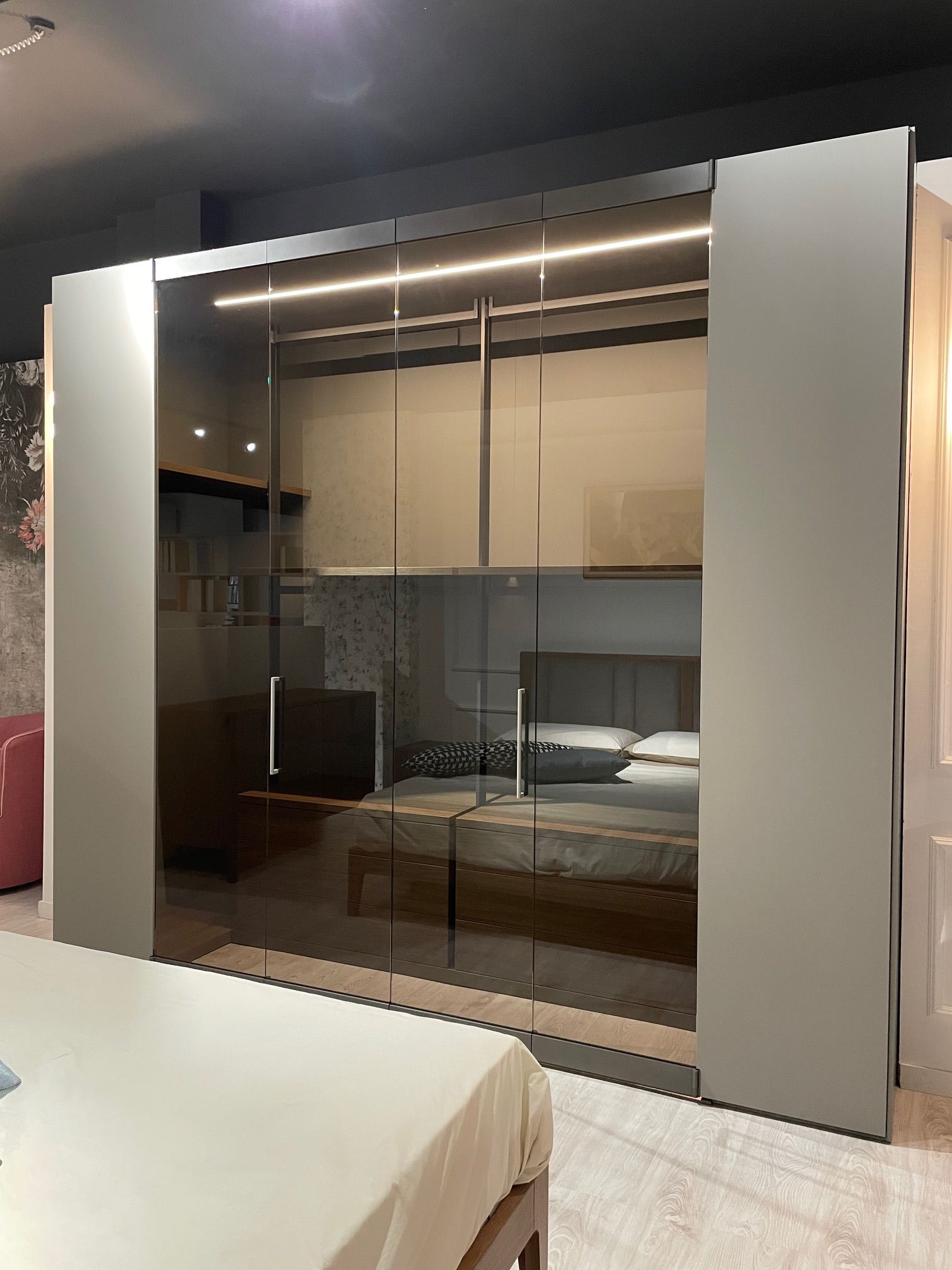 Dressing contemporain en bois et verre Defects