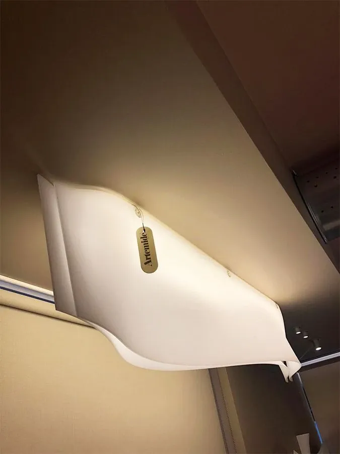 Lampada da soffitto ondulata Zeffiro (bianco), Artemide 