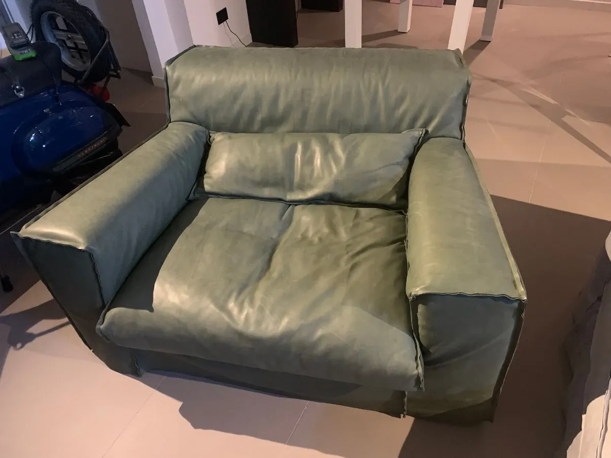 Green leather armchair by Paola Navone, Baxter 2