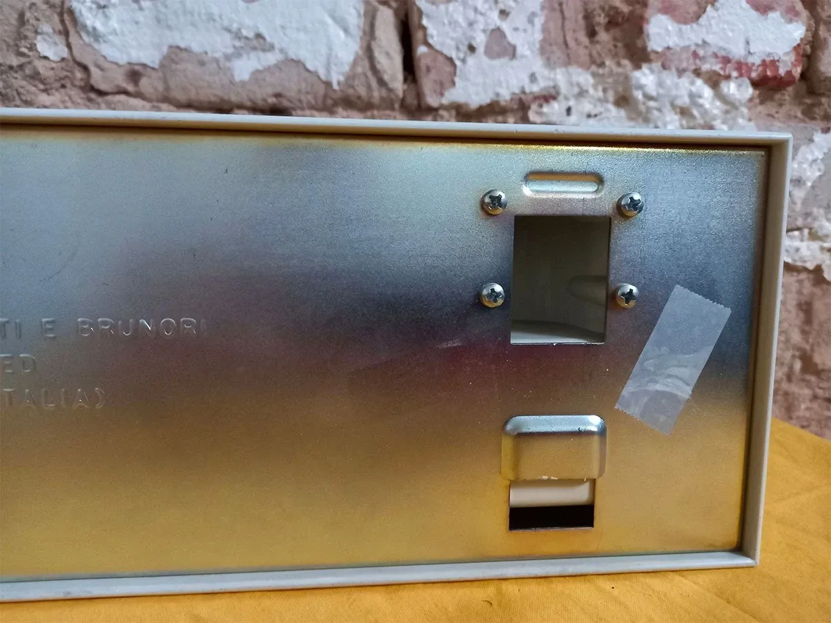 Vintage Wandgarderobe Minivip aus weißem ABS (70er Jahre) 3